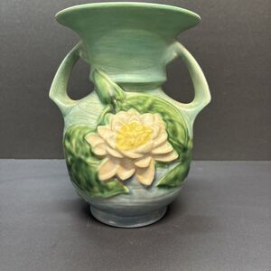 Vintage Roseville Blue Water Lily 79-9"  2 Handled Vase